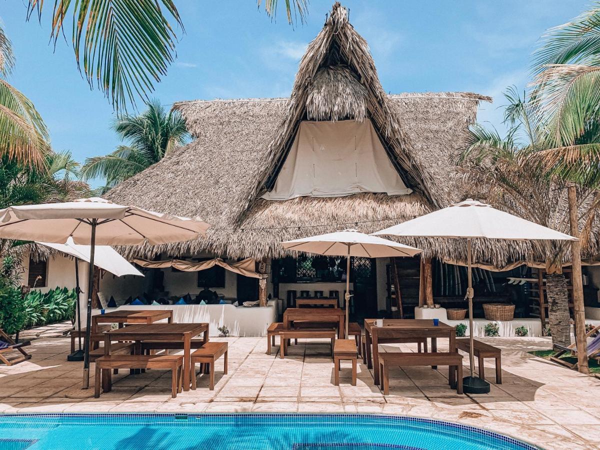 Paredon Surf House Hotel El Paredon Buena Vista Exterior photo