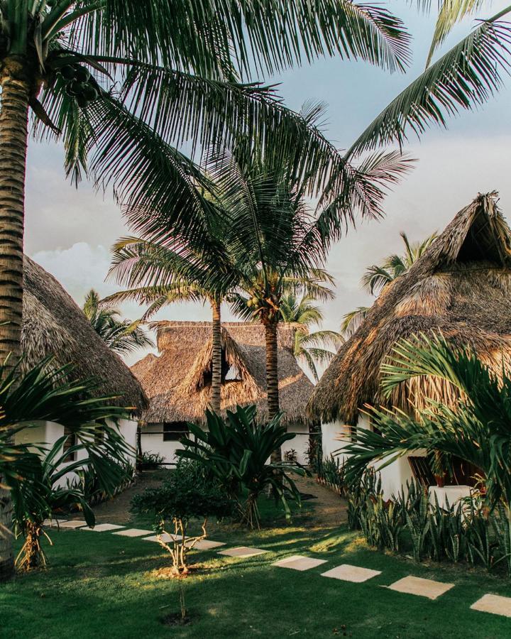 Paredon Surf House Hotel El Paredon Buena Vista Exterior photo