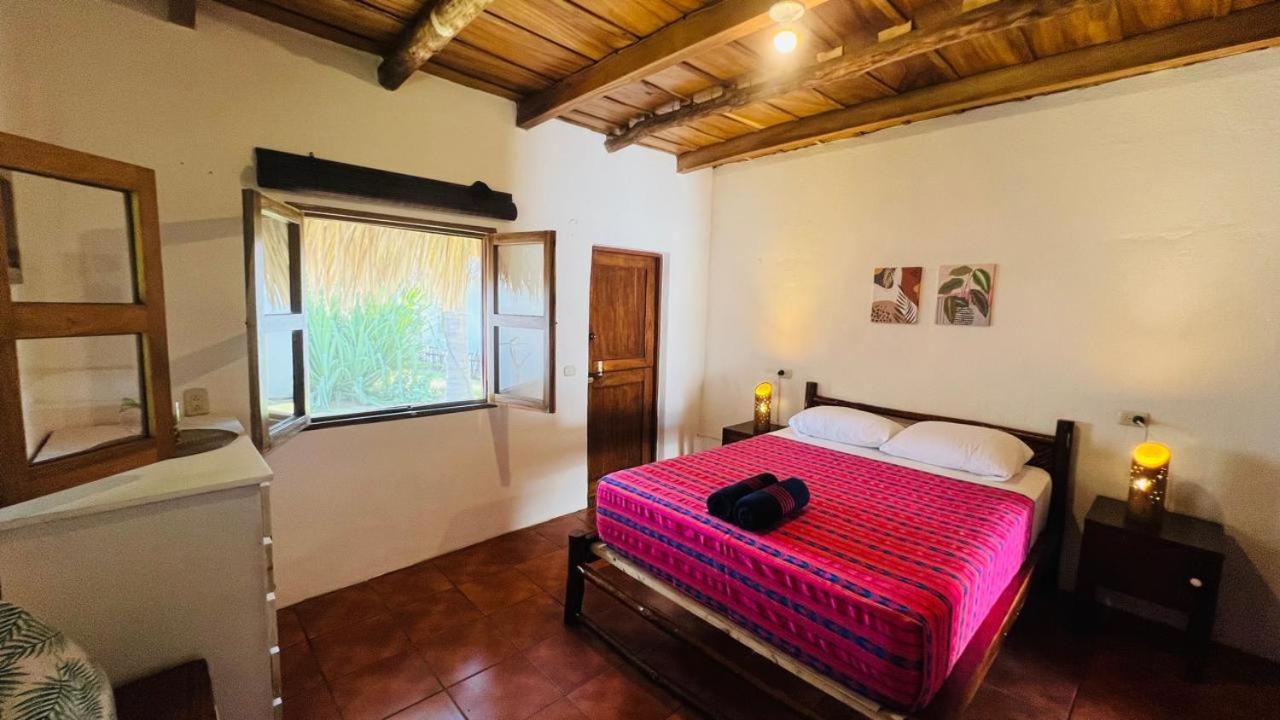 Paredon Surf House Hotel El Paredon Buena Vista Exterior photo